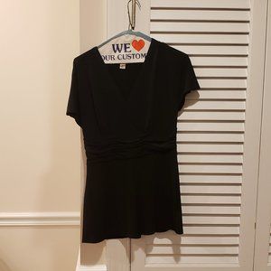 Short sleeved top
